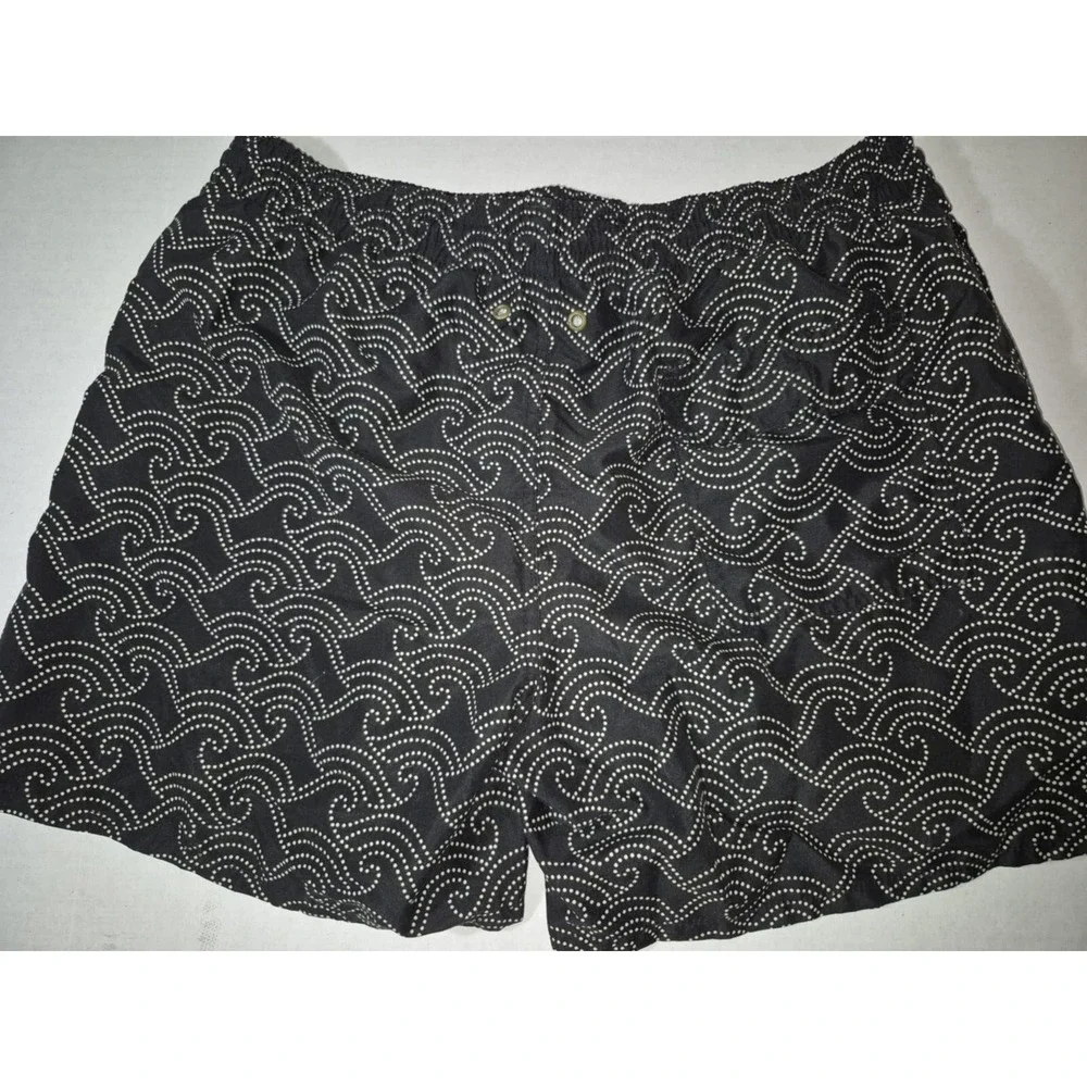 Indigenous Freedom for the people men's XL black &‎ white patterned swim trunks